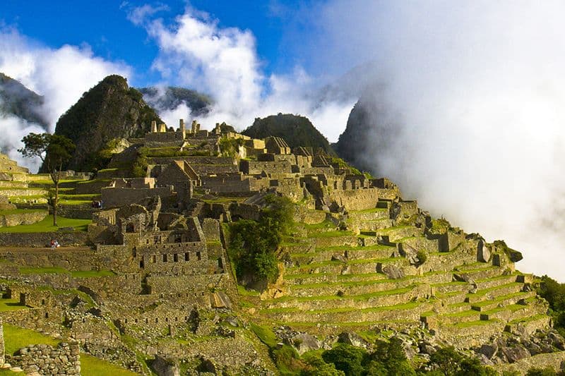 Machu Picchu, ciudad en las nubes Machu Picchu, ciudad en las nubes
